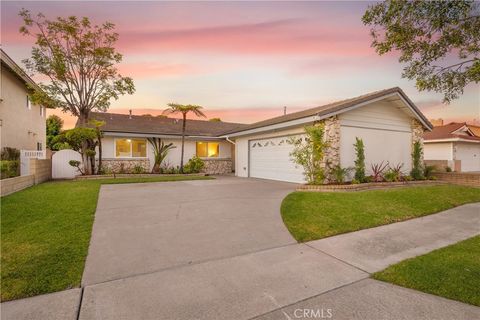 Photo of 4657 Hazelnut Avenue, Seal Beach, CA 90740 (MLS # PW26084863)