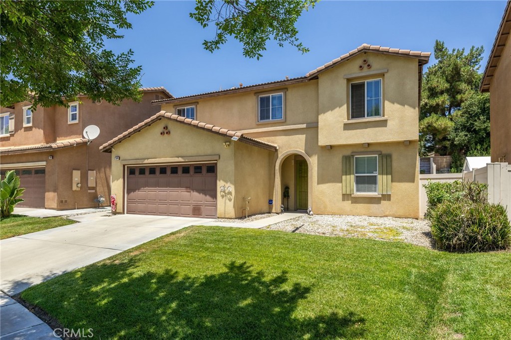 544 W Elm Park Avenue