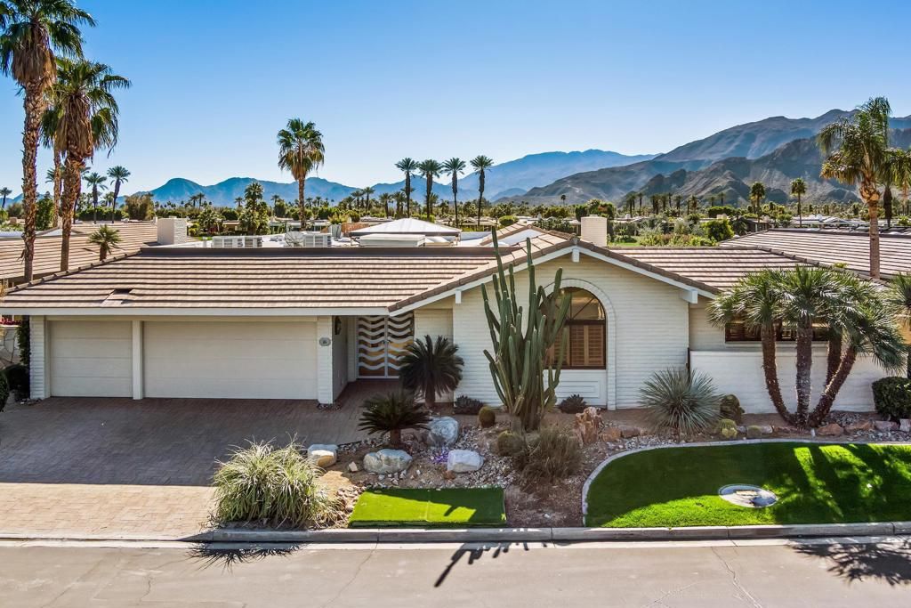 Photo of 16 Johnar Boulevard, Rancho Mirage, CA 92270 (MLS # 219143384DA)