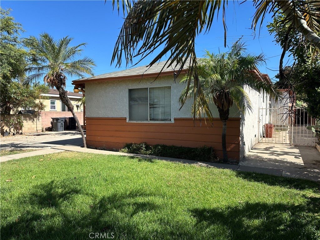 2125 W 11th