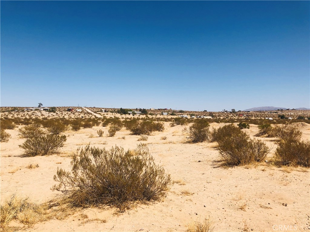 2 Kachina Drive