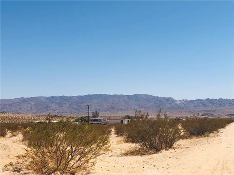 Photo of 2 Kachina Drive, 29 Palms, CA 92277 (MLS # JT26026181)