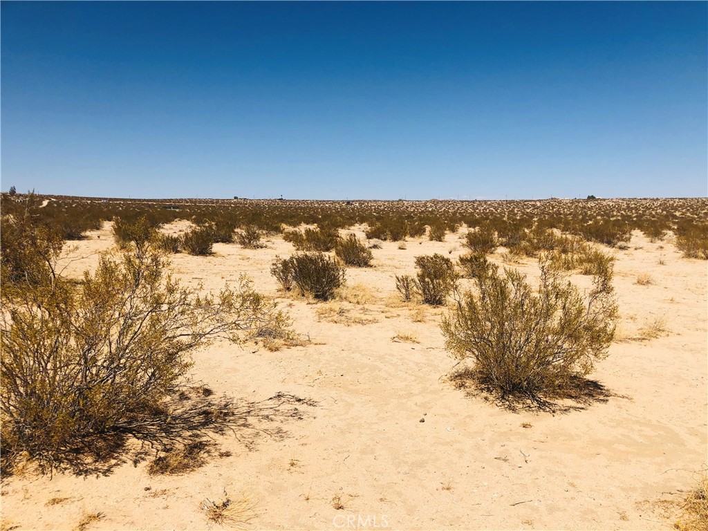 2 Kachina Drive