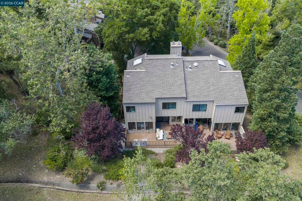 28 Curlew Way