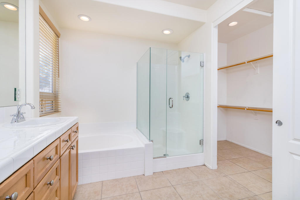 Agua Dulce - Residential Lease