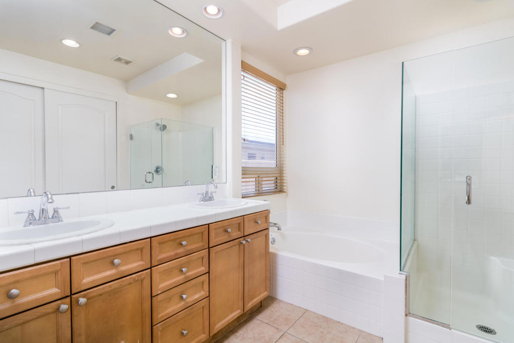 Agua Dulce - Residential Lease