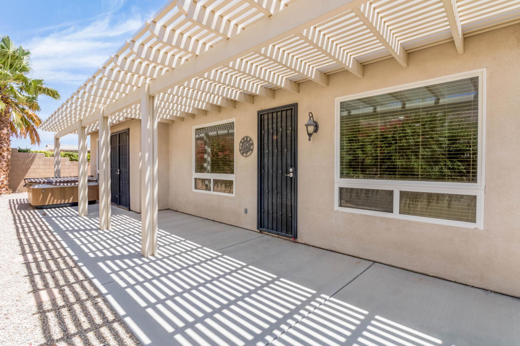 Agua Dulce - Residential Lease