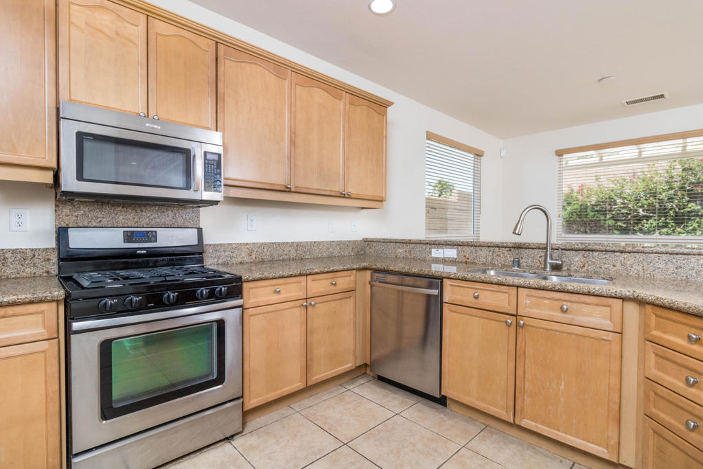 Agua Dulce - Residential Lease