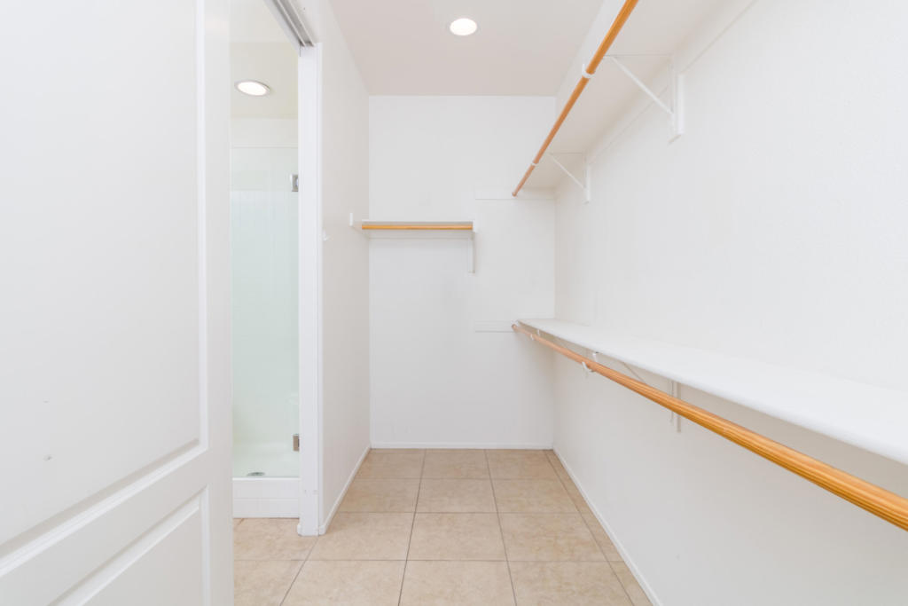 Agua Dulce - Residential Lease