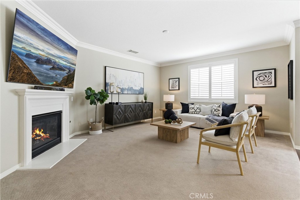 318 W Pebble Creek Lane