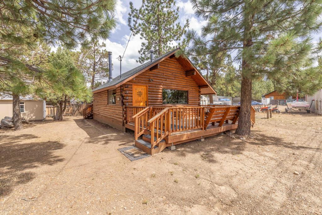 908 Spruce Lane