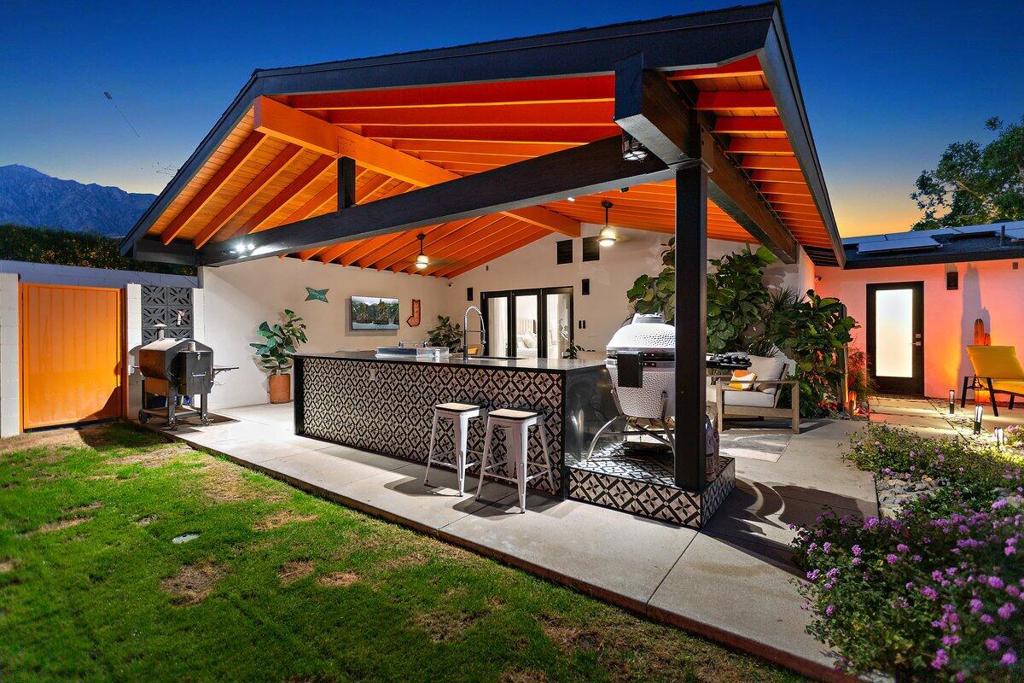 Racquet Club West - Residential