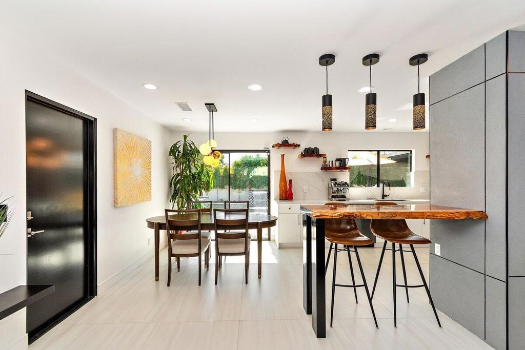 Racquet Club West - Residential