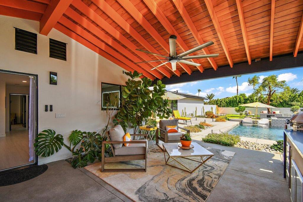 Racquet Club West - Residential