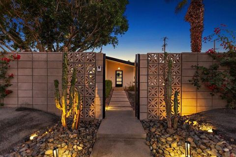 Photo of 565 W Yorba Road, Palm Springs, CA 92262 (MLS # 219139972DA)