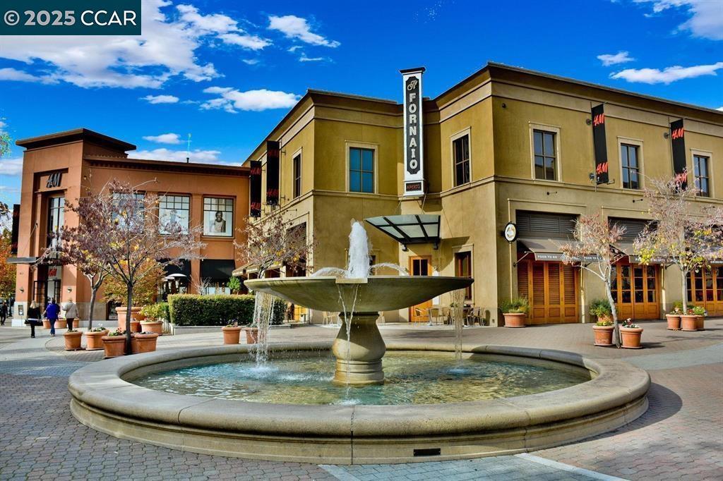 DOWNTOAREA - Residential Lease