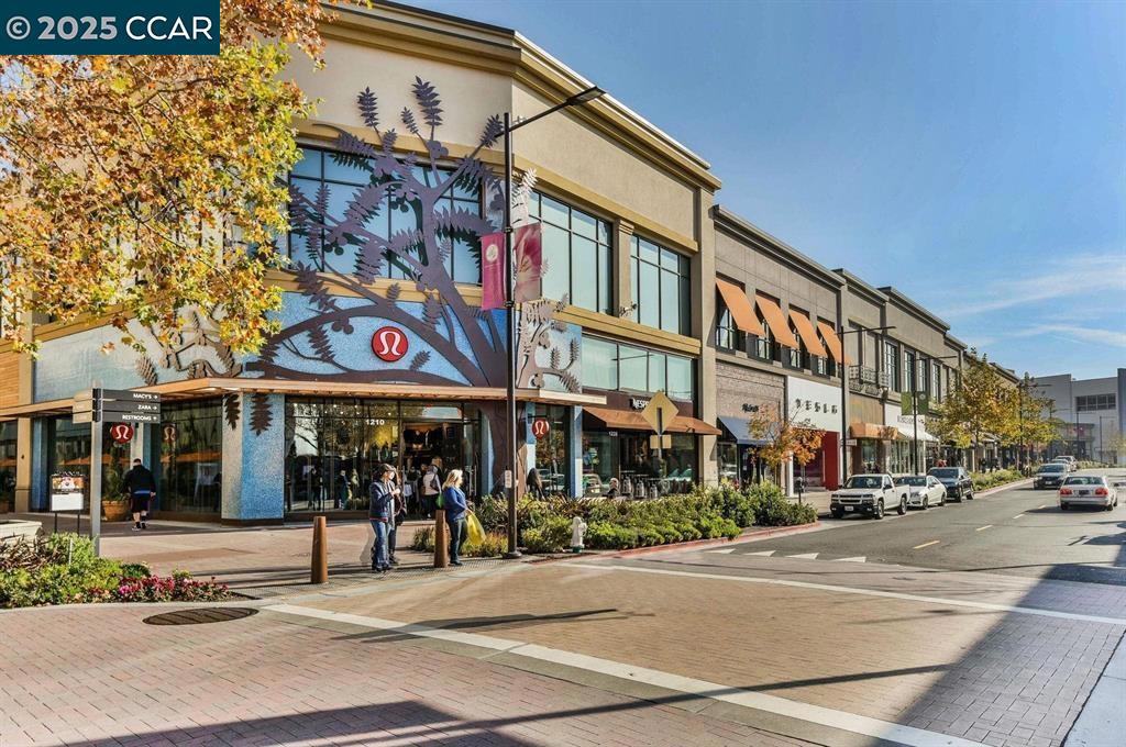 DOWNTOAREA - Residential Lease