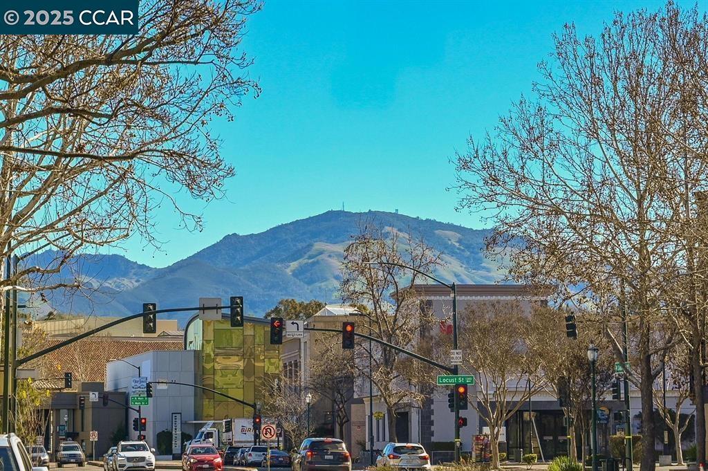 DOWNTOAREA - Residential Lease