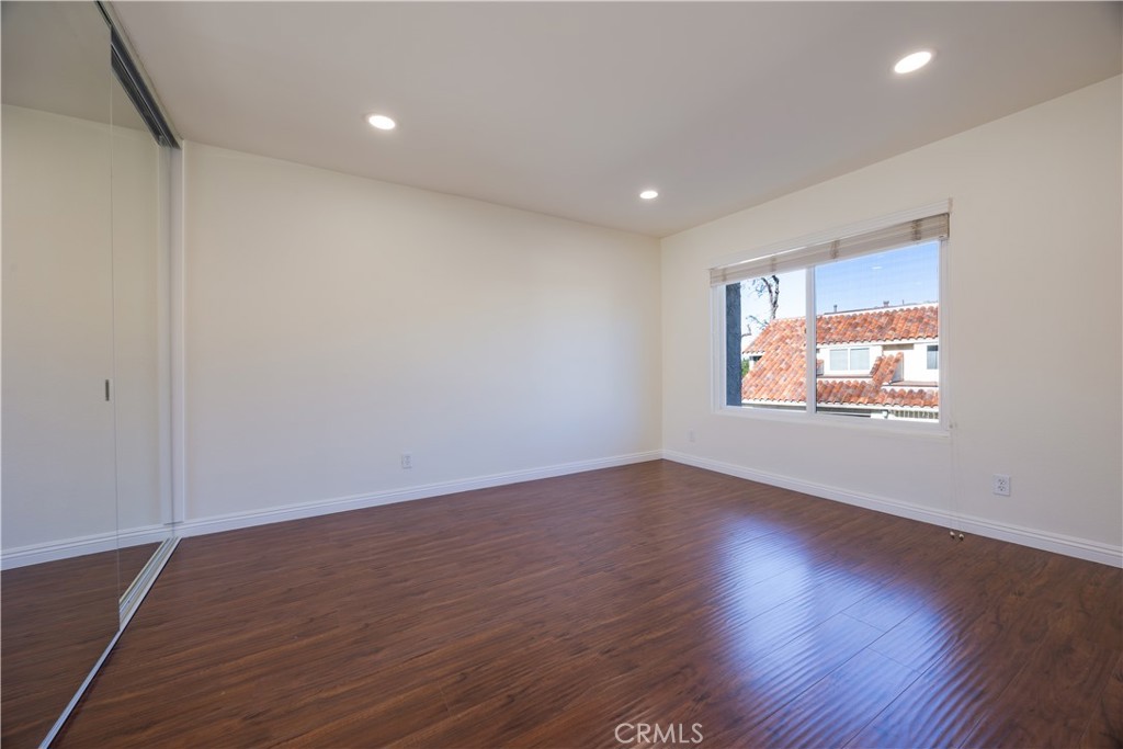 Green Meadow Condos (342) - Residential Lease