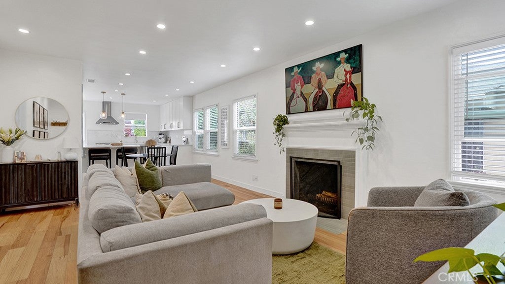 292 Monrovia AVE, Long Beach CA 90803