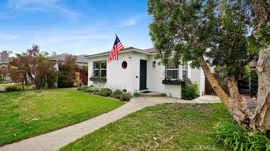 292 Monrovia AVE