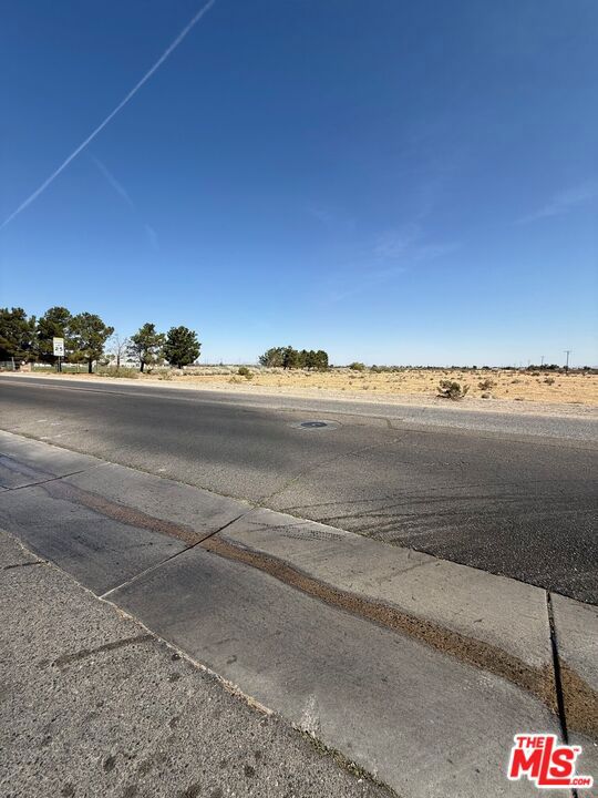 1001 Del Cerro Street