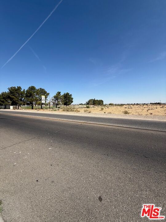 1001 Del Cerro Street