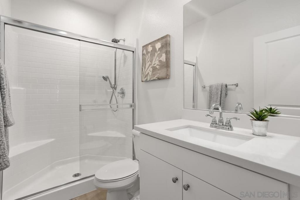 listing image 130728755522893301901