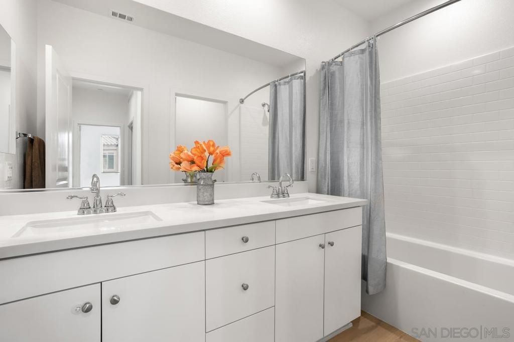 listing image 130728881193968170949