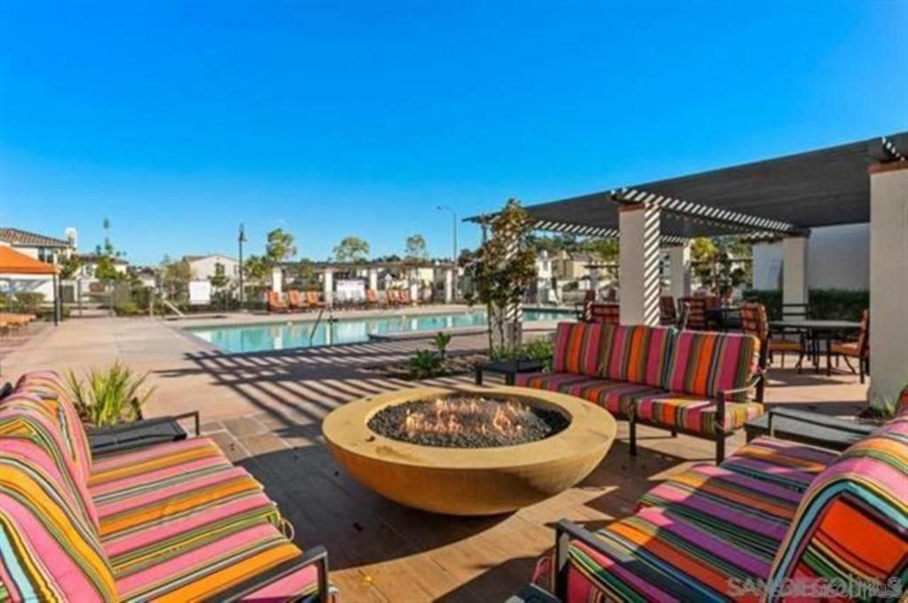 listing image 130724893406646006597