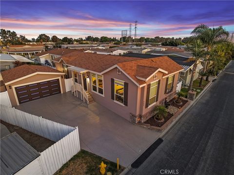 Photo of 3595 Santa Fe Avenue, #302 Ave, Long Beach, CA 90810 (MLS # PW25230651)