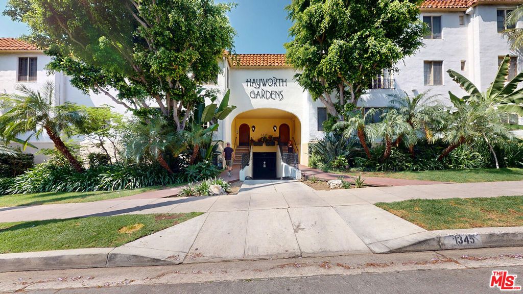 Photo of 1345 N Hayworth Avenue #206, West Hollywood, CA 90046 (MLS # 26670499)