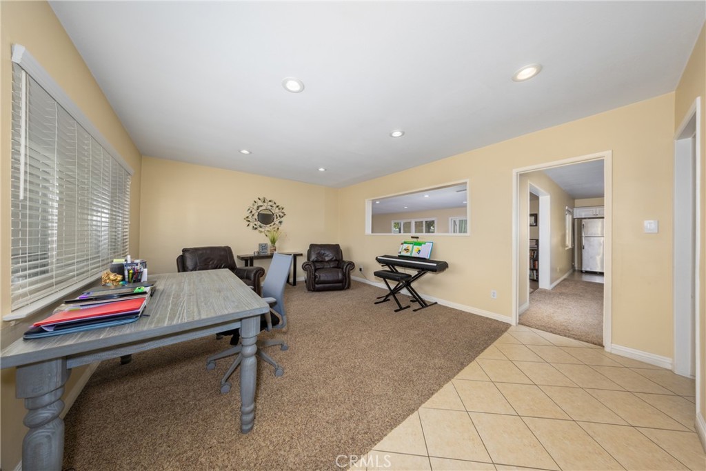 1225 W Glenmere Street