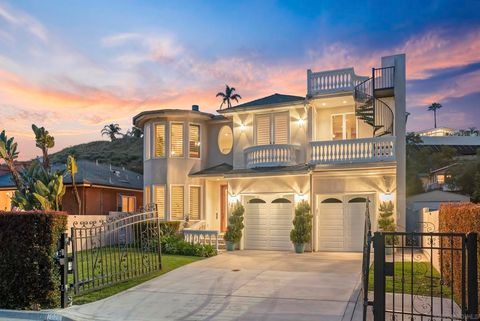 1028 Van Nuys St San Diego CA 92109