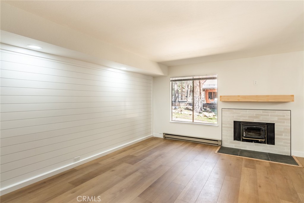 152 Viewpoint Road 105