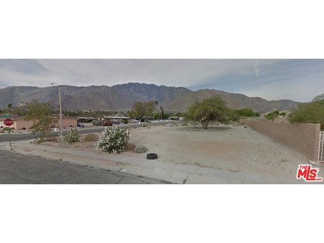 Desert Highland Gateway - Land