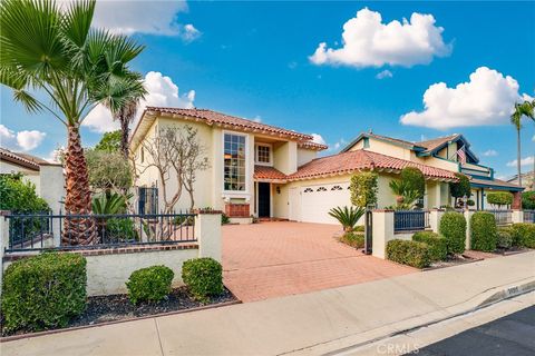 28231 Tinajo Mission Viejo CA 92692