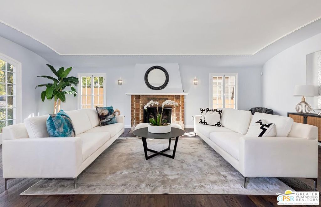 404 E Randolph Street