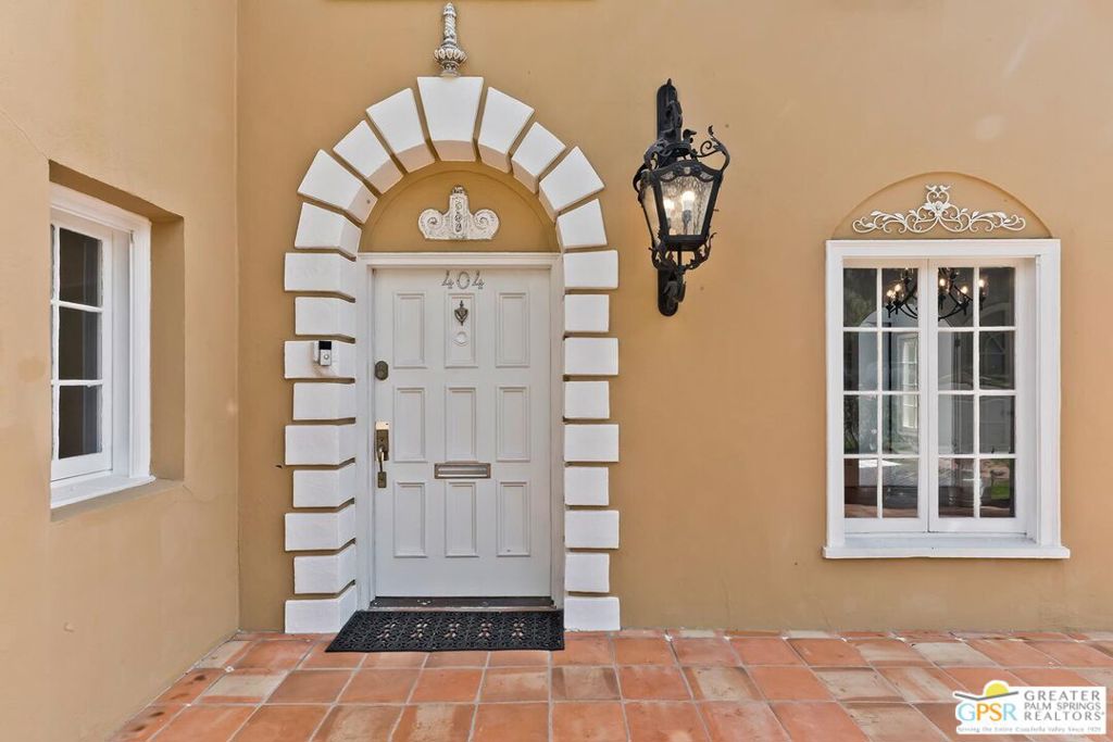 404 E Randolph Street