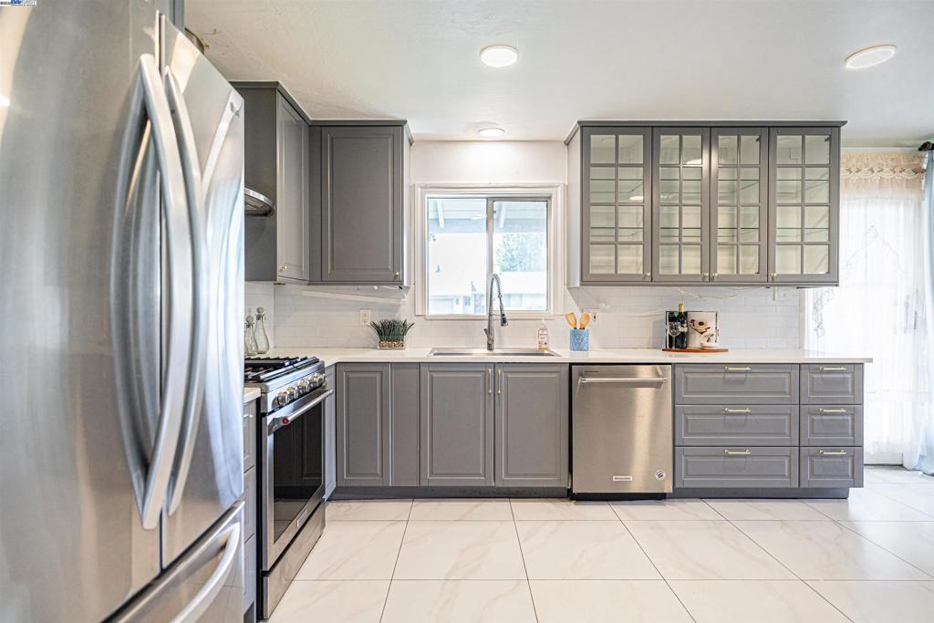 COLLEGE PARK - Residential