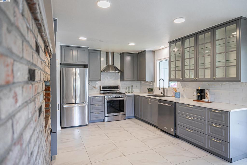 COLLEGE PARK - Residential