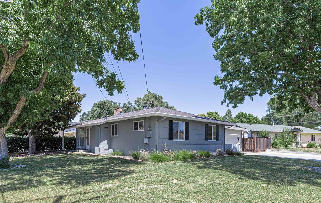 COLLEGE PARK - Residential