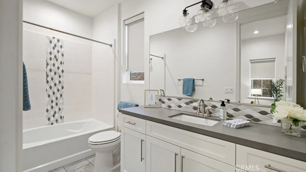 Nipomo, California 93444, United States, 3 Bedrooms Bedrooms, ,4 BathroomsBathrooms,Residential,Active,242830