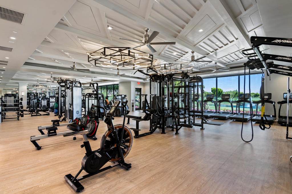 The Lakes Country Cl - Residential