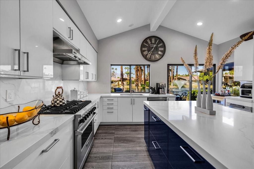 The Lakes Country Cl - Residential