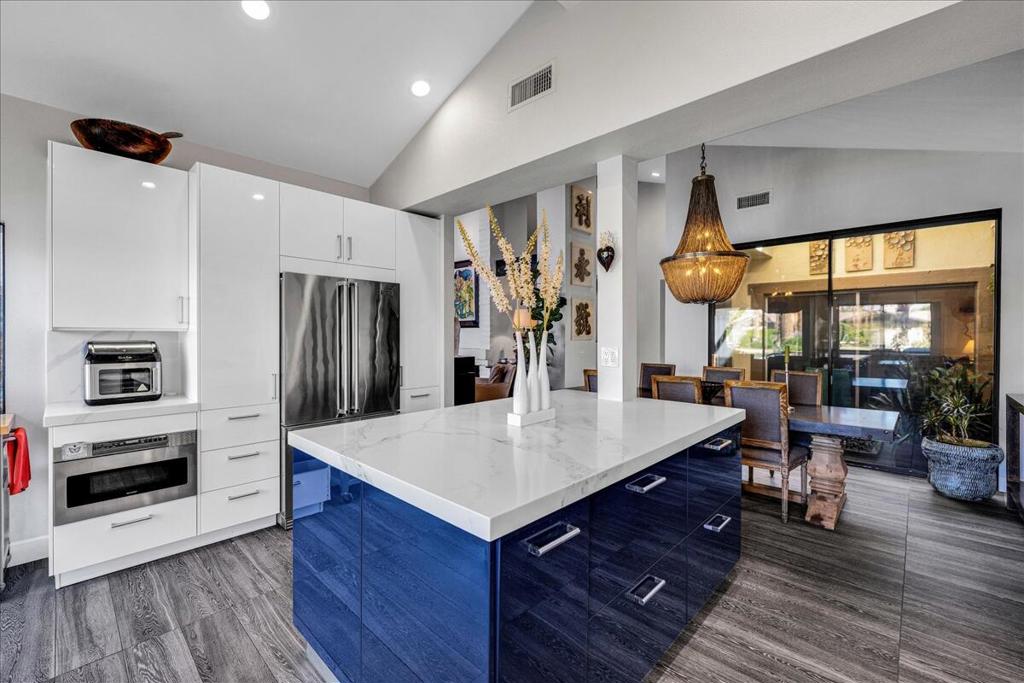 The Lakes Country Cl - Residential