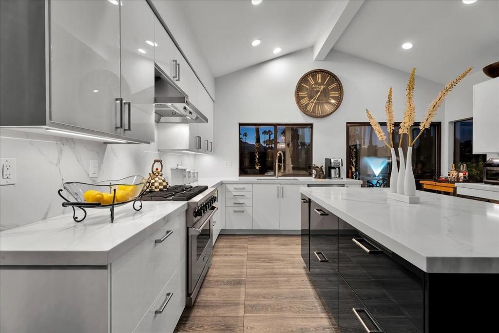 The Lakes Country Cl - Residential