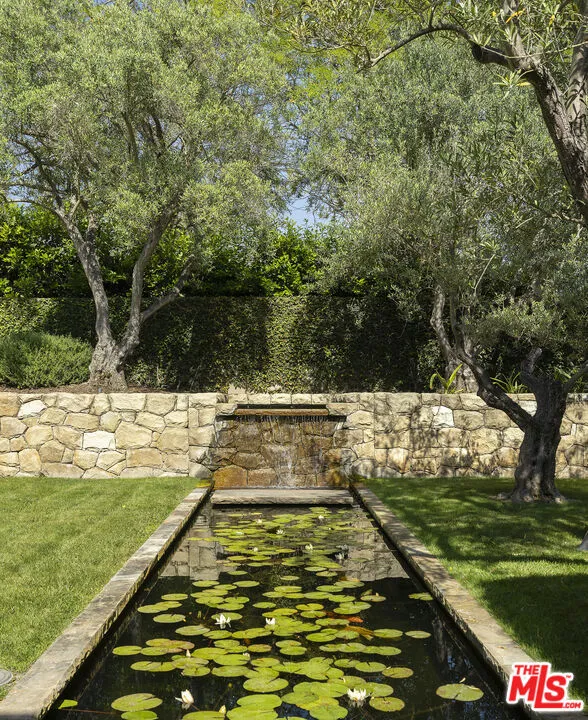 Santa Barbara, California 93108, United States, 4 Bedrooms Bedrooms, ,4 BathroomsBathrooms,Residential,Active,153924