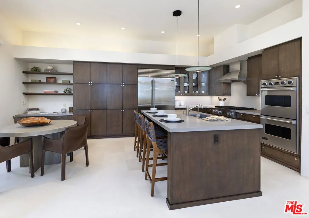 Santa Barbara, California 93108, United States, 4 Bedrooms Bedrooms, ,4 BathroomsBathrooms,Residential,Active,153924