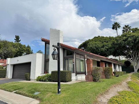 Photo of 612 Calle Paula, Solana Beach, CA 92075 (MLS # 250042391SD) Photo of 612 Calle Paula, Solana Beach, CA 92075 (MLS # 250042391SD)
